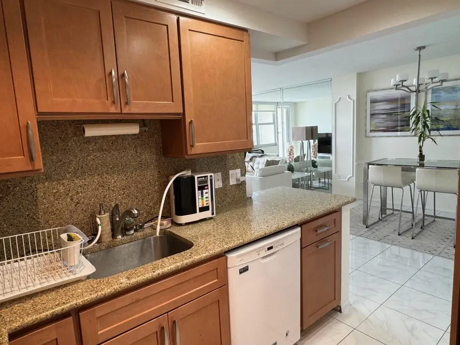 305 N Pompano Beach Boulevard #1006, Pompano Beach, FL 33062 - #2