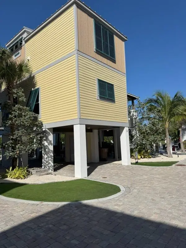 101 11th Street, Marathon, FL 33050 - #3