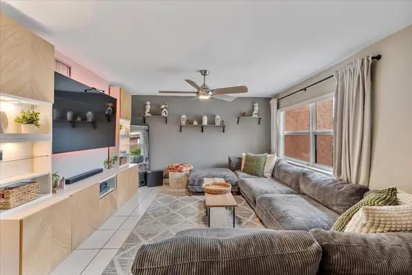 29 Laredo Place #29, Davie, FL 33324