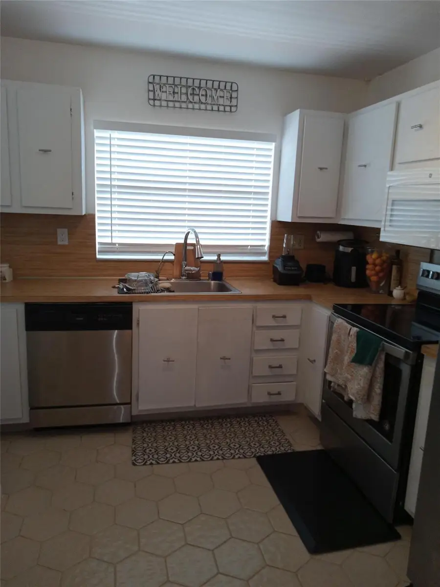 9020 Sunrise Lakes Boulevard #304, Sunrise, FL 33322 - #3