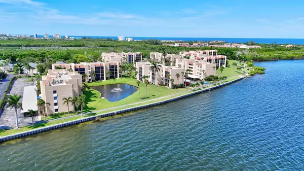 3412 NE Causeway Boulevard #103, Jensen Beach, FL 34957