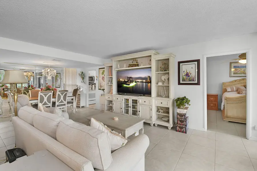 3412 NE Causeway Boulevard #103, Jensen Beach, FL 34957 - #3