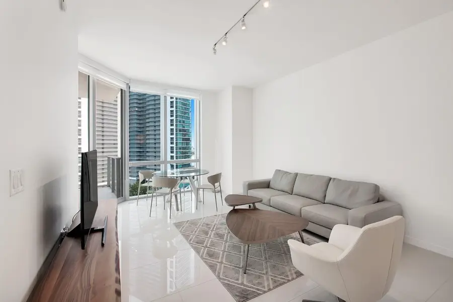 851 NE 1st Avenue #2005, Miami, FL 33132 - #3