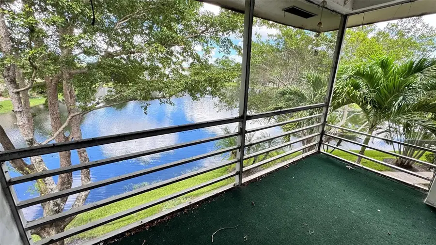 5103 NW 35th Street #606, Lauderdale Lakes, FL 33319 - #3