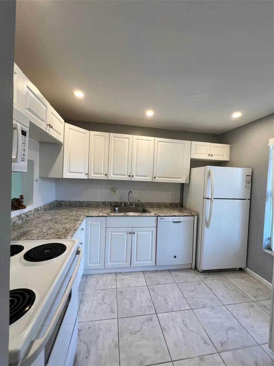 6001 NW 61st Avenue #110, Tamarac, FL 33319 - #2