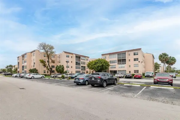 2840 Somerset Drive #403, Lauderdale Lakes, FL 33311