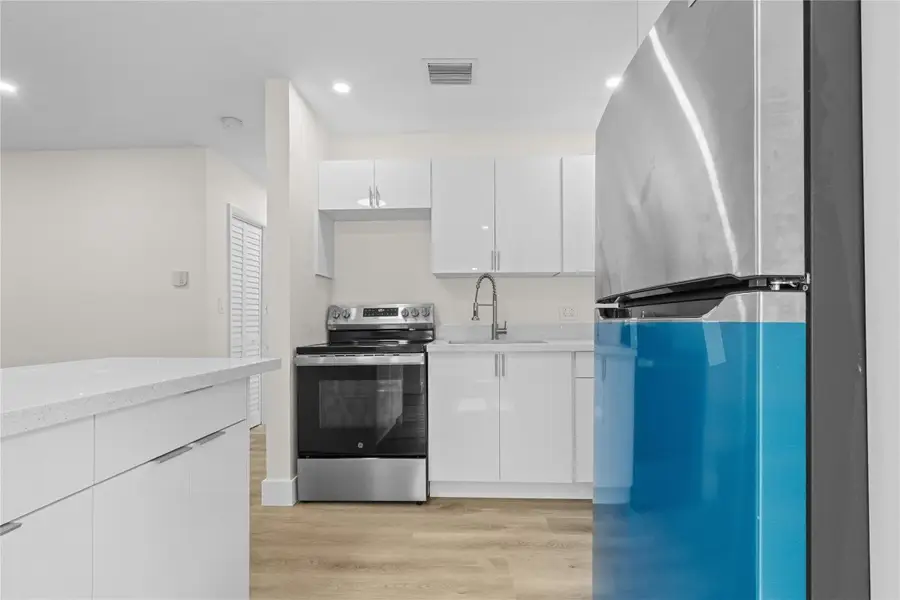 2941 NW 11th Court, Fort Lauderdale, FL 33311 - #3