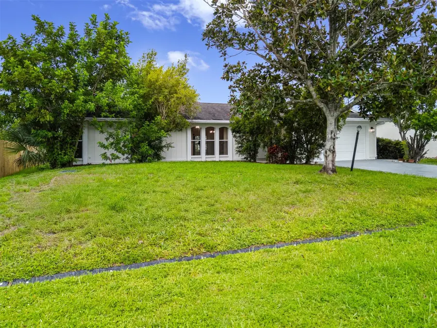 461 SW Meadow Terrace, Port Saint Lucie, FL 34984 - #2