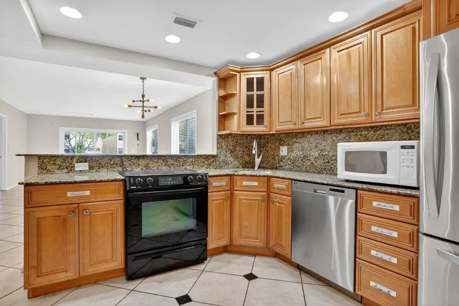 3050 NE 16th Avenue #107, Oakland Park, FL 33334 - #2