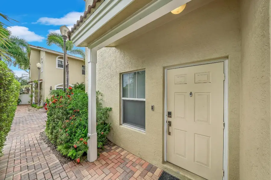 1251 NE 32nd Street, Oakland Park, FL 33334 - #3