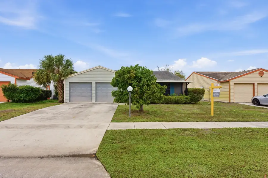5067 Canal Circle E, Lake Worth, FL 33467 - #3