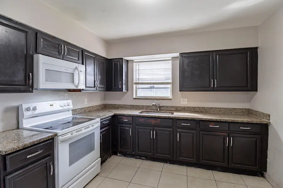 404 NW 5th Avenue, Boynton Beach, FL 33435 - #2