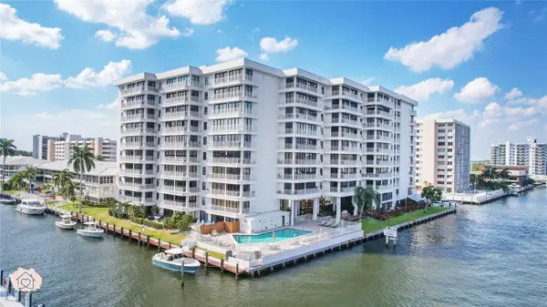 3100 NE 48th Street #907, Fort Lauderdale, FL 33308