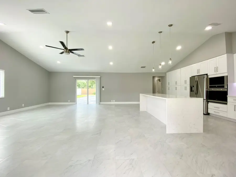 1402 NE 34th Street, Oakland Park, FL 33334 - #3