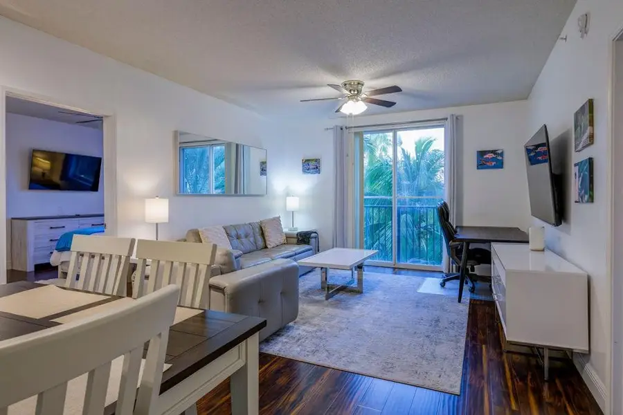 720 S Sapodilla Avenue #402, West Palm Beach, FL 33401 - #2