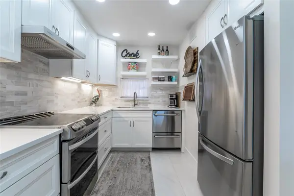 9411 N Hollybrook Lake Drive #310, Pembroke Pines, FL 33025