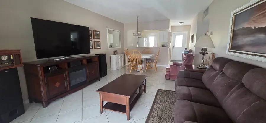 4801 NW 34th Street #601, Lauderdale Lakes, FL 33319 - #2