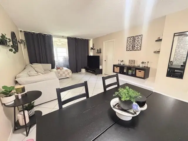 Address Withheld By Seller, Tamarac, FL 33319 - #2