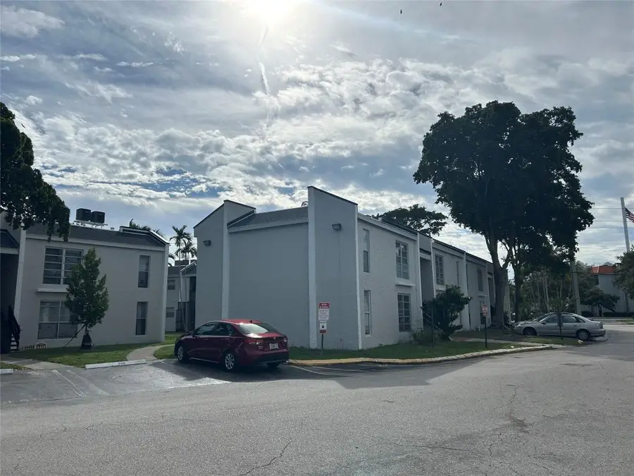 4463 Treehouse Lane #H, Tamarac, FL 33319 - #3