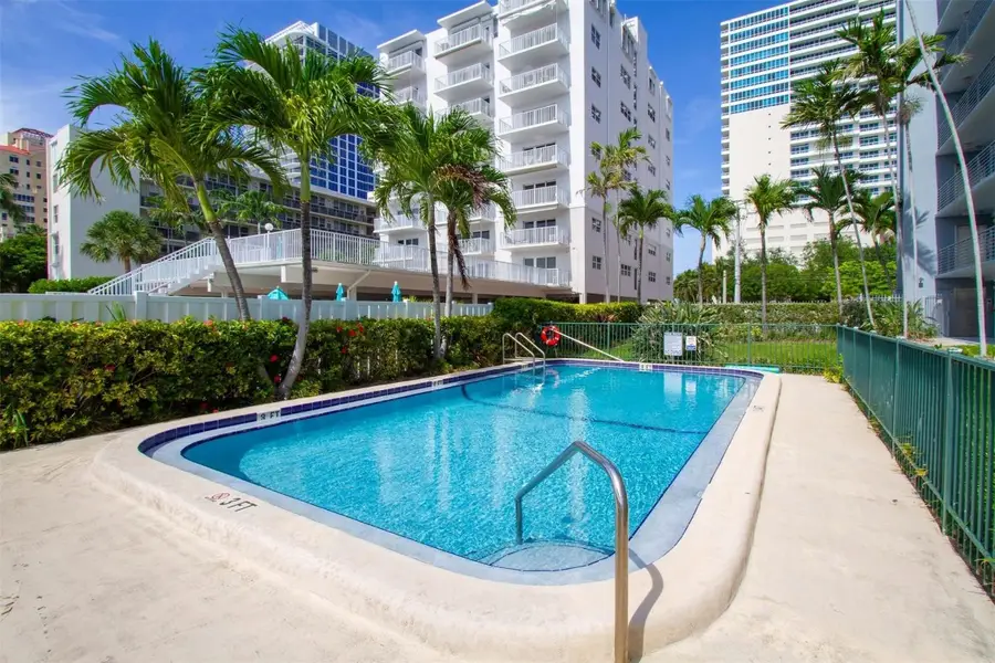 9 N Birch Road #403, Fort Lauderdale, FL 33304 - #3