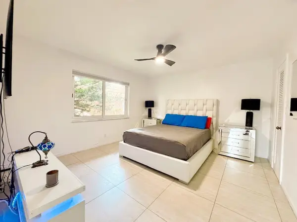 136 NE 19th Court #216F, Wilton Manors, FL 33305