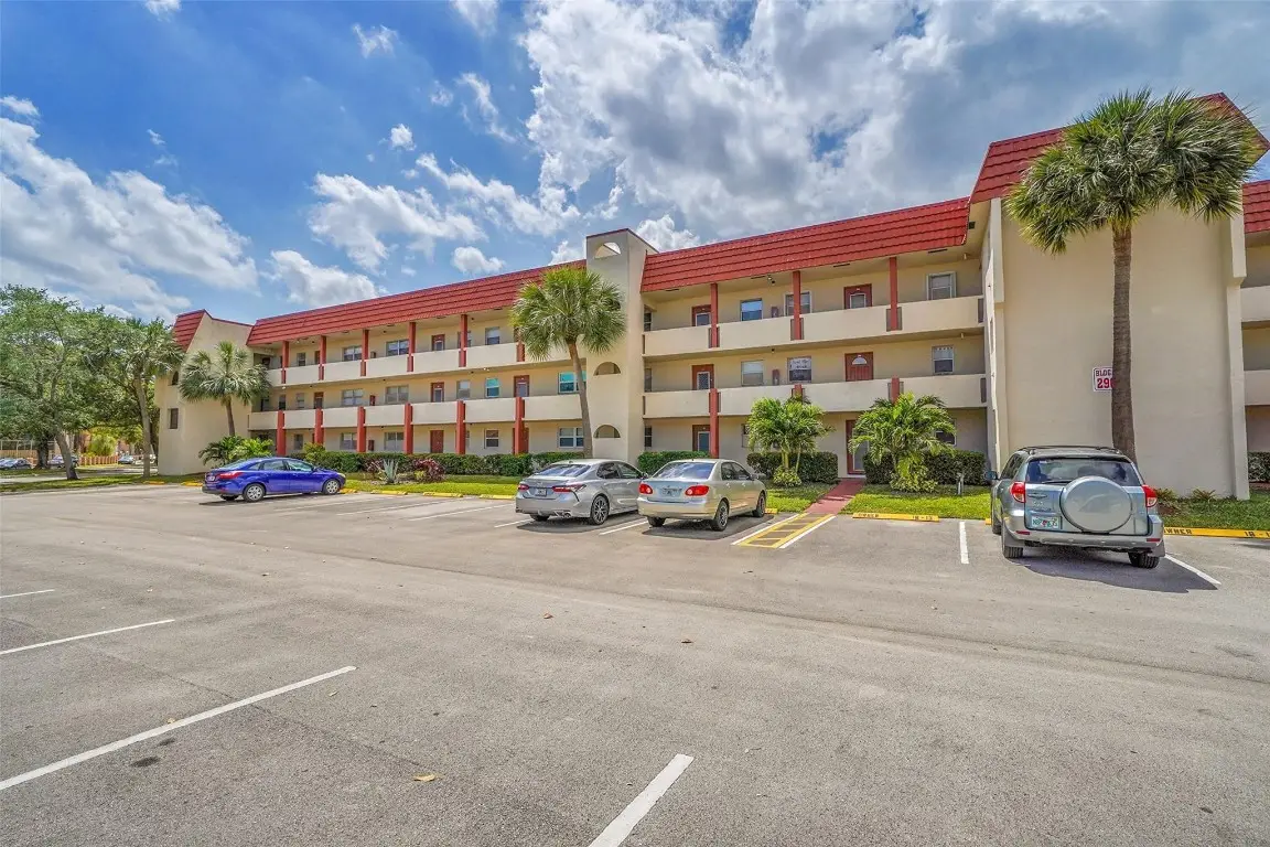 2901 Sunrise Lakes Drive #101, Fort Lauderdale, FL 33322 - #1