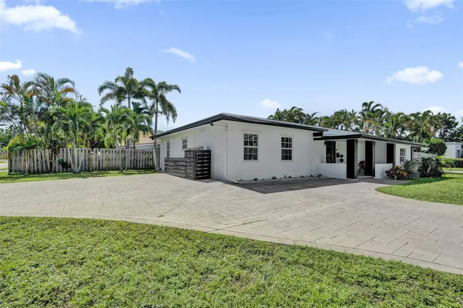 90 NE 26th Street, Wilton Manors, FL 33305 - #3