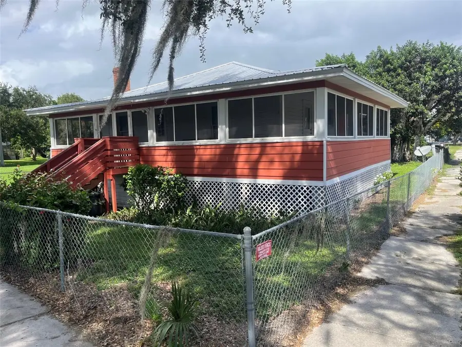 301 Avenue L, Moore Haven, FL 33471 - #2