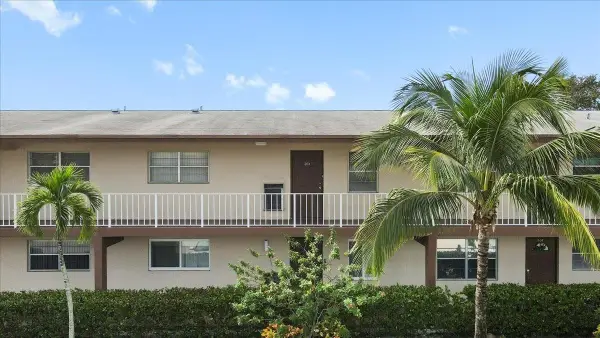 7200 NW 5th Place #203, Margate, FL 33063