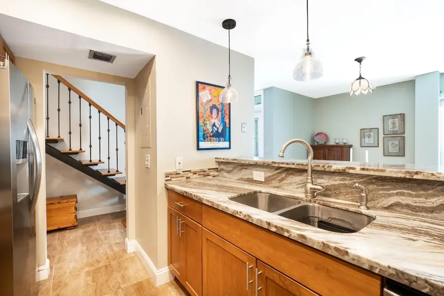 658 Kensington Place #11B, Wilton Manors, FL 33305 - #3