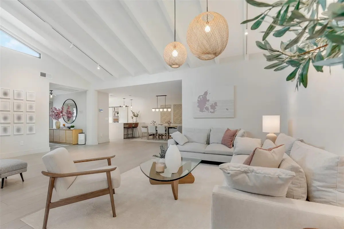 8569 Casa Del Lago, Boca Raton, FL 33433 - #1