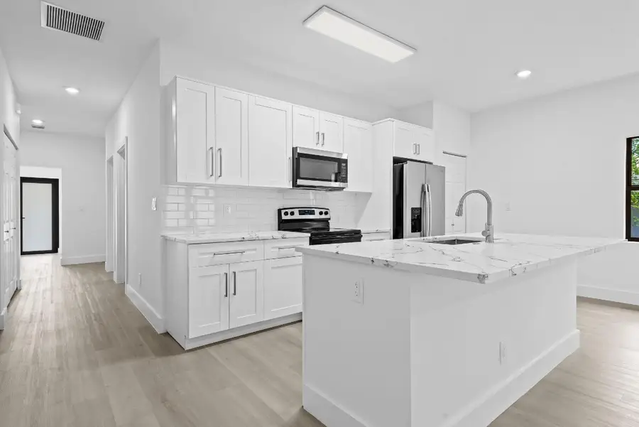 2810 NW 7th Street, Fort Lauderdale, FL 33311 - #2