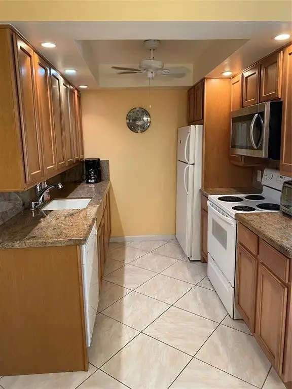 3012 Westbury F #3012, Deerfield Beach, FL 33442 - #2