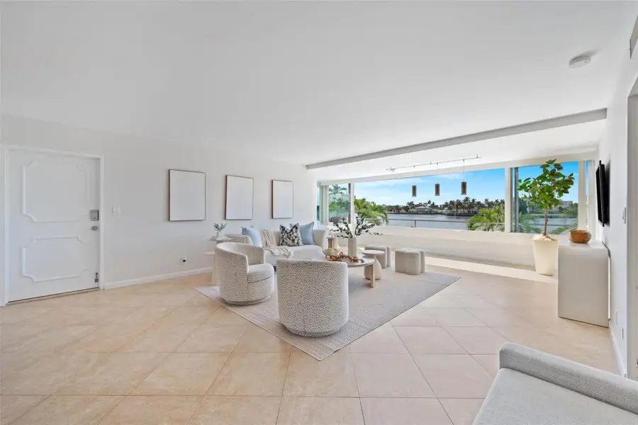 215 N Birch Road #2b, Fort Lauderdale, FL 33304 - #3