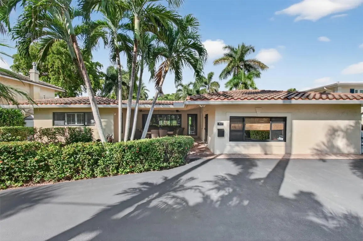 707 SE 25th Avenue, Pompano Beach, FL 33062 - #1