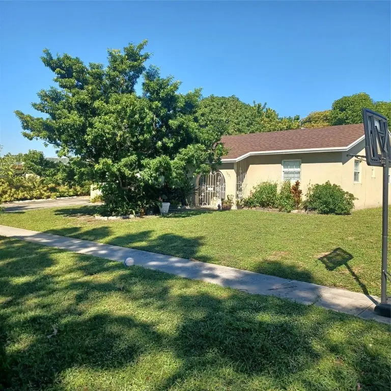 1621 42nd Street, West Palm Beach, FL 33407 - #2