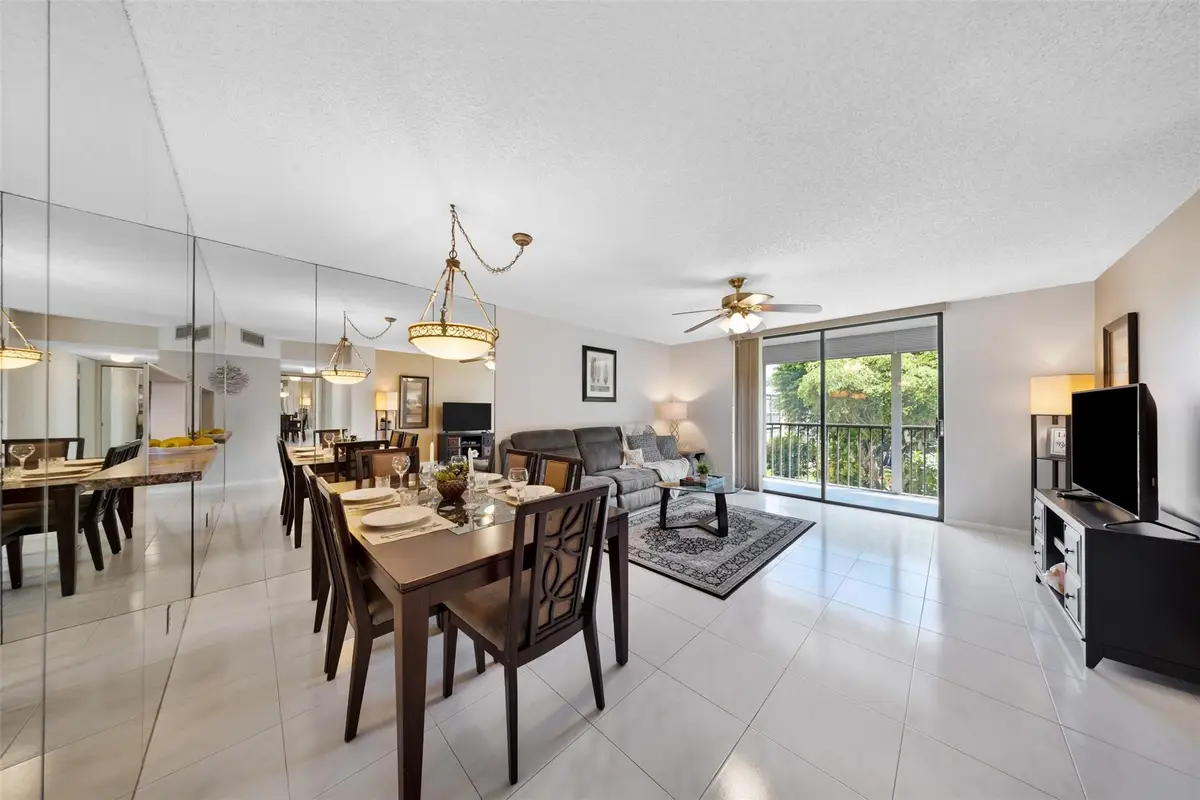 5250 Las Verdes Circle #317, Delray Beach, FL 33484 - #1