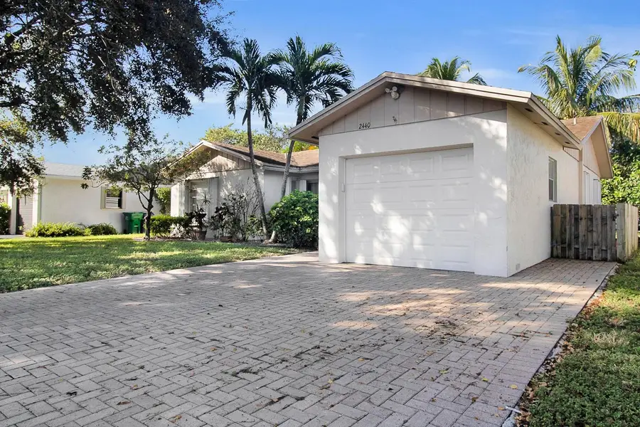 2440 NW 98th Lane, Coral Springs, FL 33065 - #2