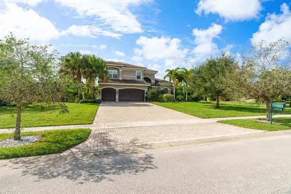 7797 Maywood Crest Drive, West Palm Beach, FL 33412
