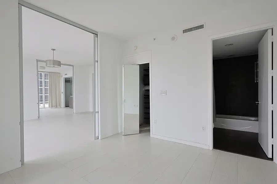 1040 Biscayne Boulevard #1406, Miami, FL 33132 - #2