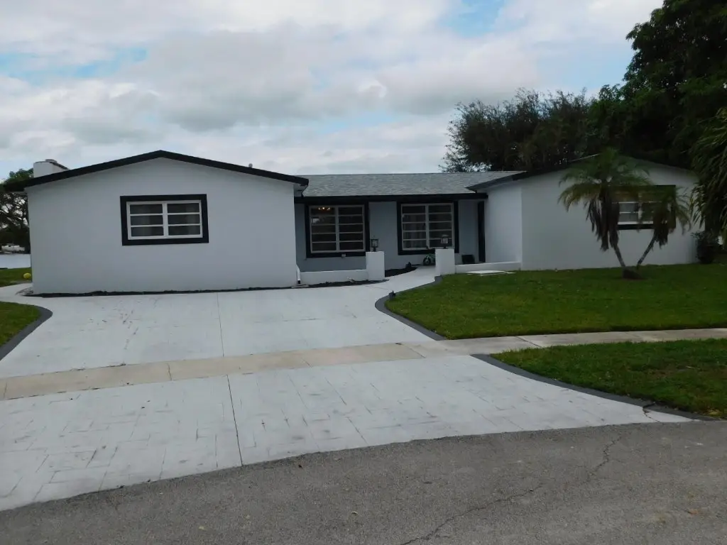 8671 NW 19th Street, Pembroke Pines, FL 33024 - #1