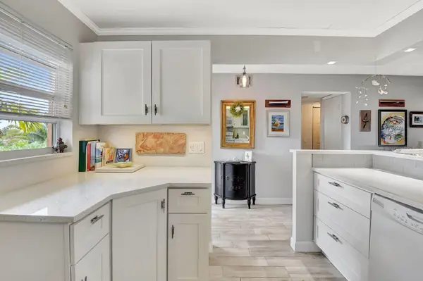 2615 NE 3rd Court #301, Boynton Beach, FL 33435