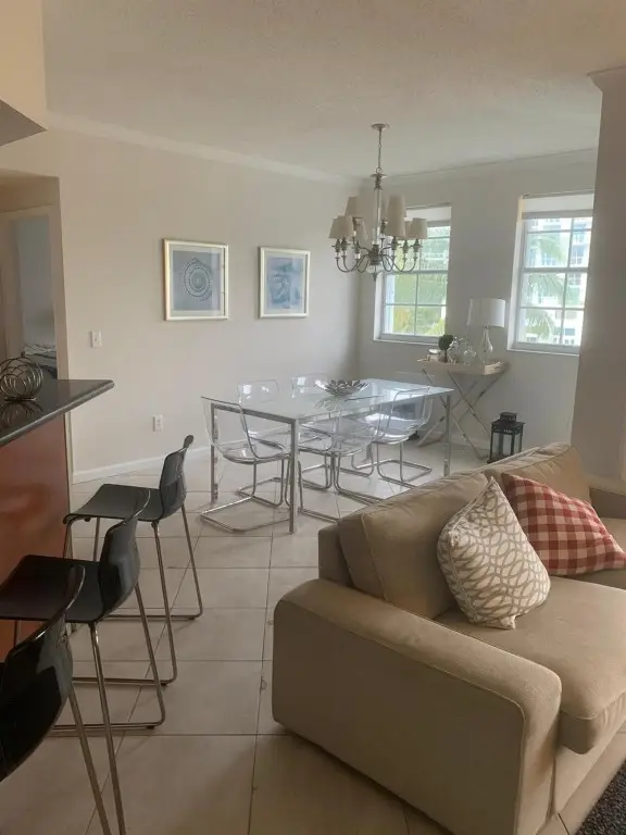 3215 NE 184th Street #14403, North Miami Beach, FL 33160