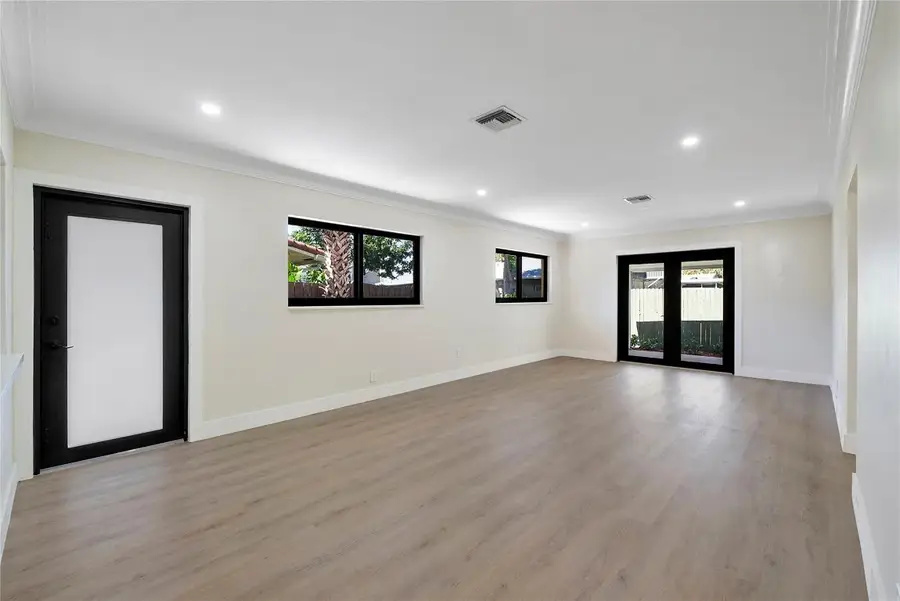 617 NE 38th Street, Oakland Park, FL 33334 - #3