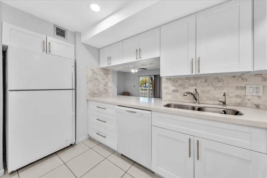 3909 N Ocean Boulevard #113, Fort Lauderdale, FL 33308 - #3