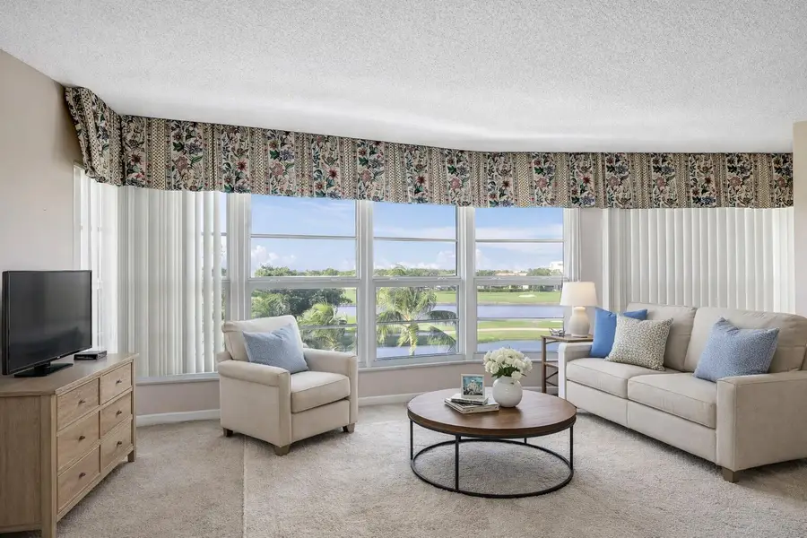 2500 NE 48 Lane #403, Fort Lauderdale, FL 33308 - #2