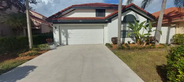 9401 NW 18th Drive, Plantation, FL 33322