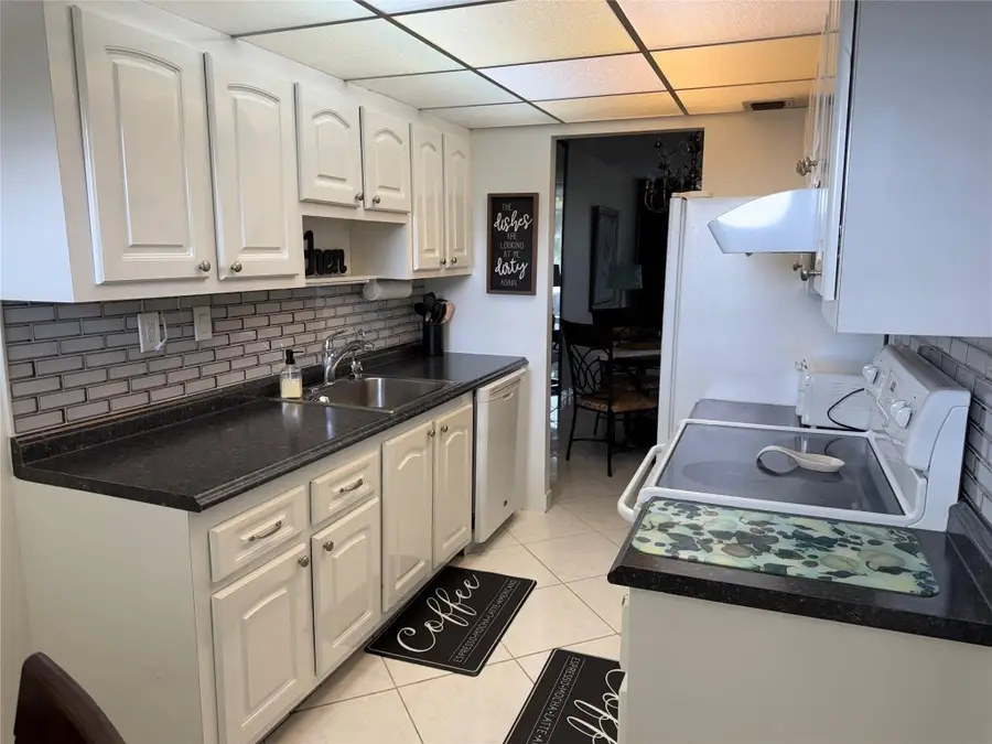 2901 NW 48th Avenue #269, Lauderdale Lakes, FL 33313 - #2