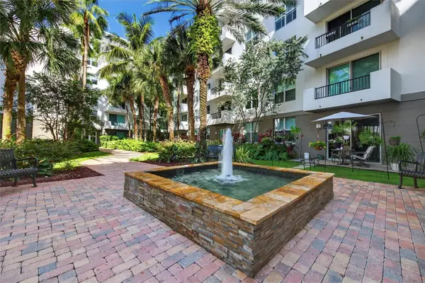 2421 NE 65th Street #209, Fort Lauderdale, FL 33308