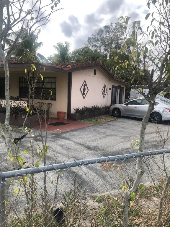 1100 NW 19th Street, Fort Lauderdale, FL 33311 - #2